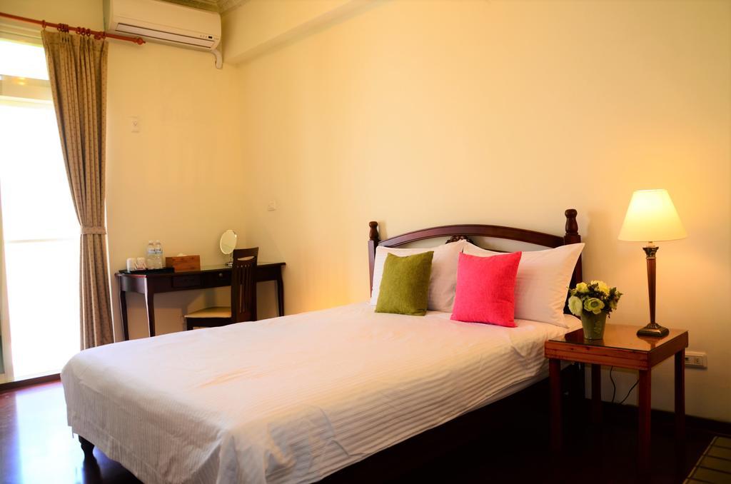 East Of Love Homestay Hualien Eksteriør billede