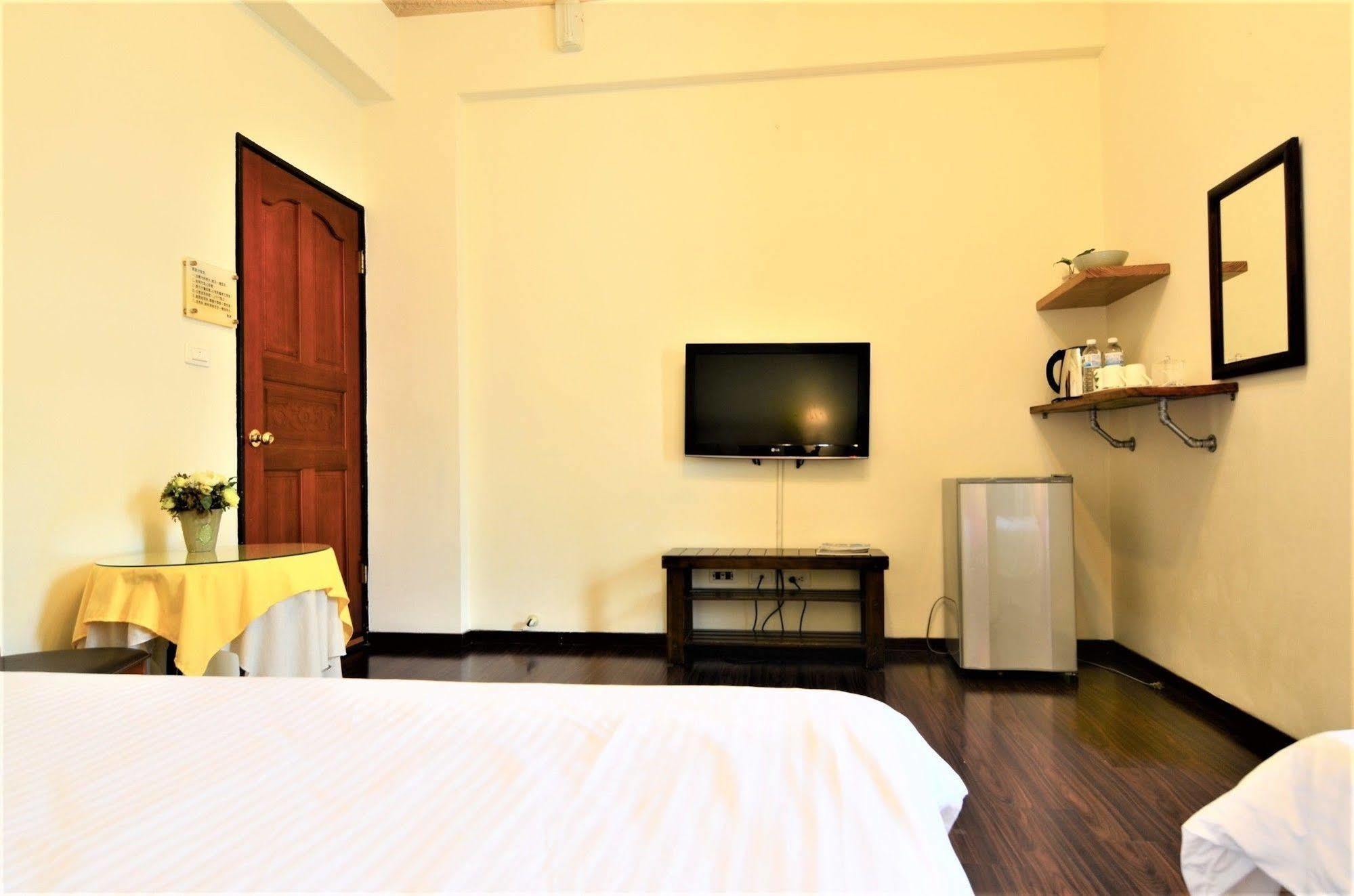 East Of Love Homestay Hualien Eksteriør billede
